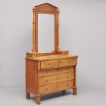 1233 2226 MIRROR CHEST